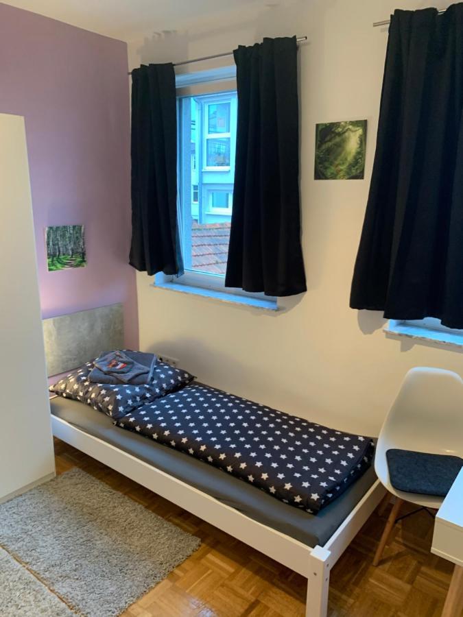 Aschaffapartment 4 Schlafzimmer Bis 10 Personen Bei Aschaffenburg Mainaschaff Exterior photo